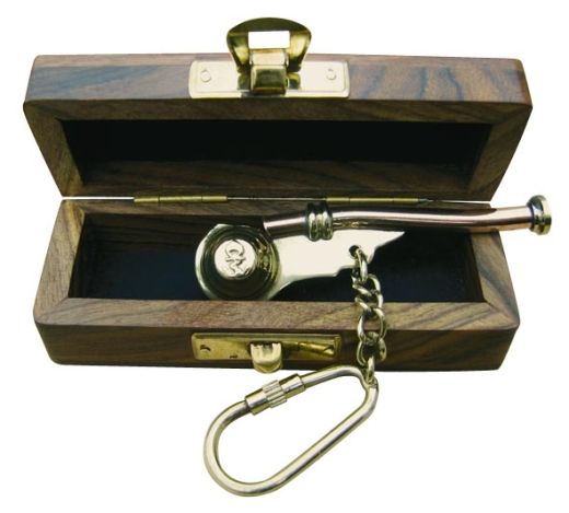 Bootsmannspfeife-Schlüsselanhänger in Holzbox
