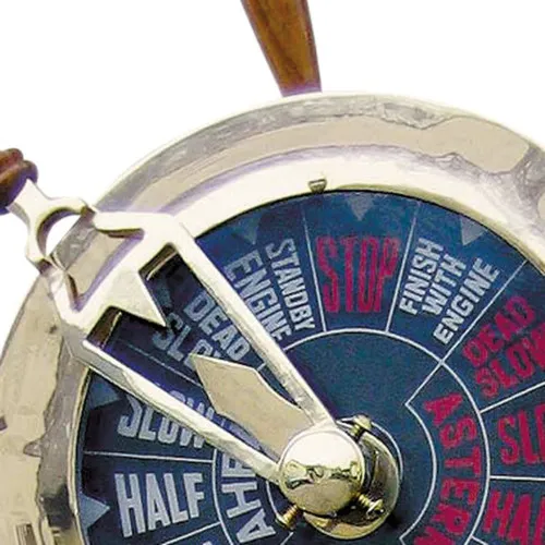 Maschinentelegraph – Detail der Oberfläche