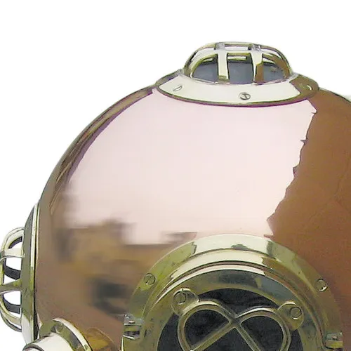 Taucherhelm – Detail der Oberfläche