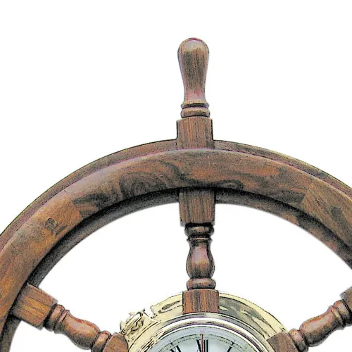 Bullaugenuhr klein im Steuerrad – Detail der Oberfläche