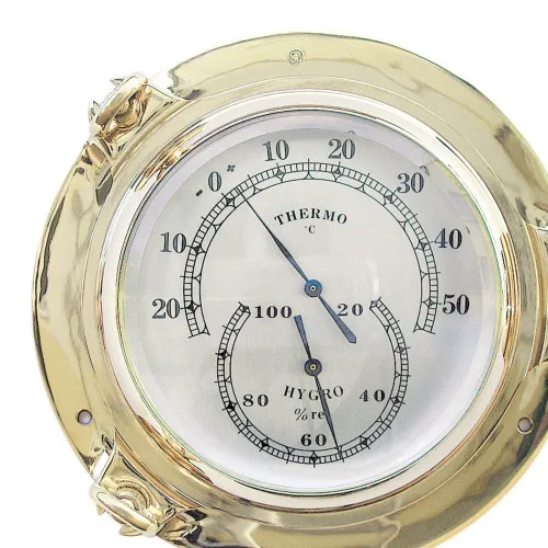 Detailansicht von Thermo- & Hygrometer im Bullauge