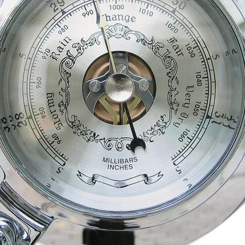Barometer im Bullauge – weitere Ansicht