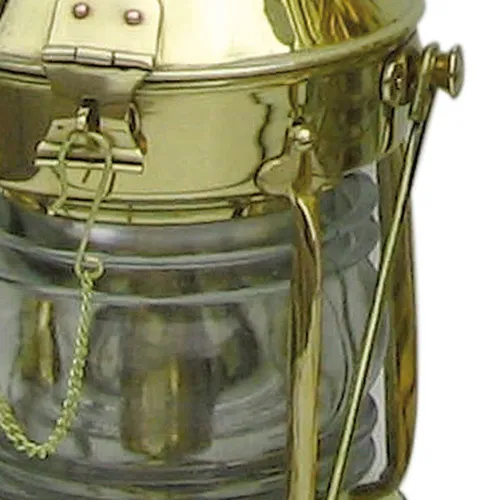 Ankerlampe mit Petroleumbrenner in Nahaufnahme