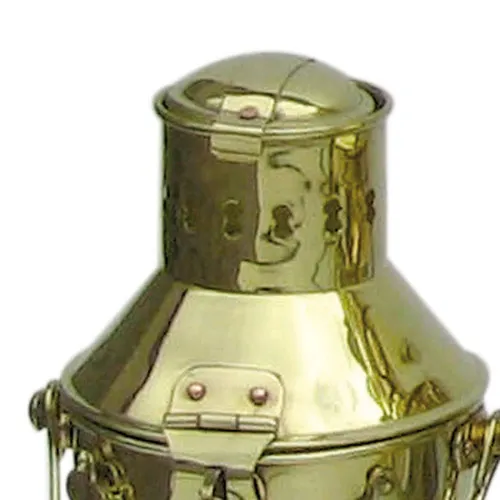 Detailansicht von Ankerlampe mit Petroleumbrenner