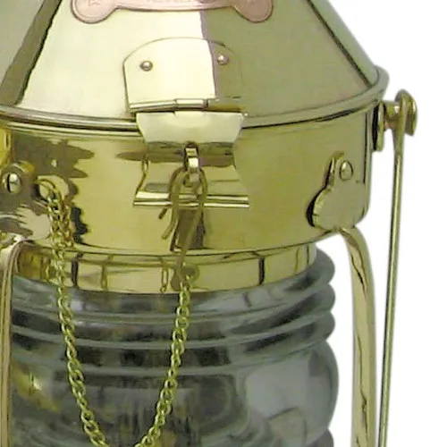 Ankerlampe mit Petroleumbrenner in Nahaufnahme