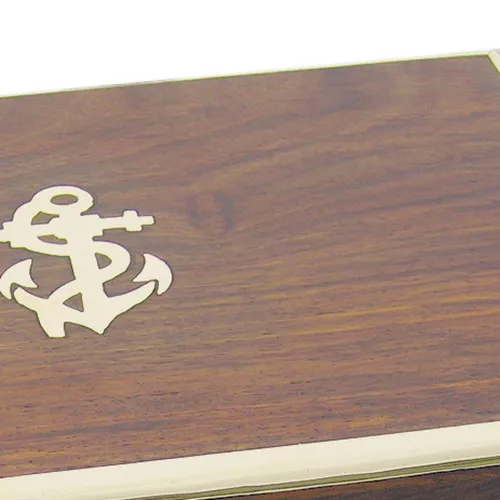 Holzbox – Detail der Oberfläche