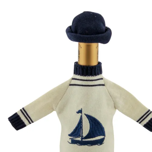 Detailansicht von Flaschenpulli mit Mütze - Boot
