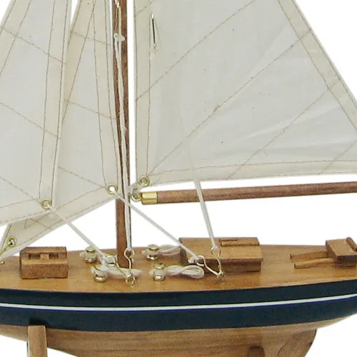 Segel-Yacht – weitere Ansicht