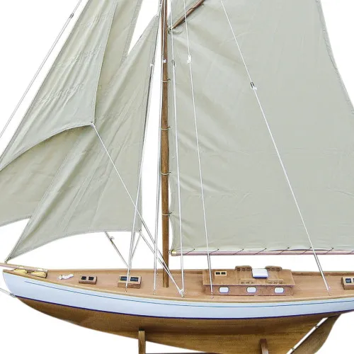 Segel-Yacht – weitere Ansicht