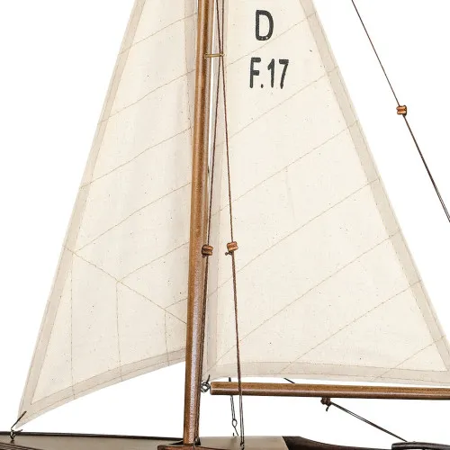Segelyacht – weitere Ansicht