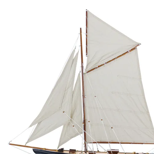 Detailansicht von Segel-Yacht