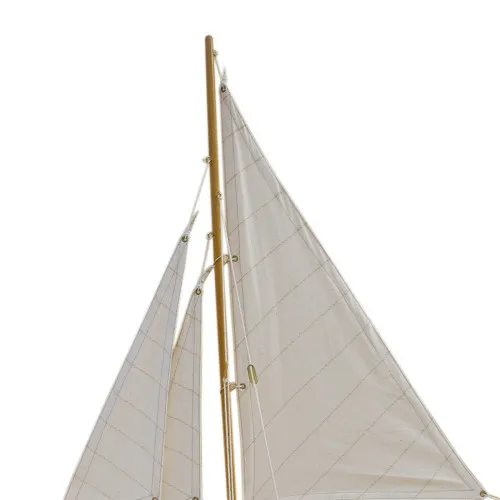 Detailansicht von Segel-Yacht