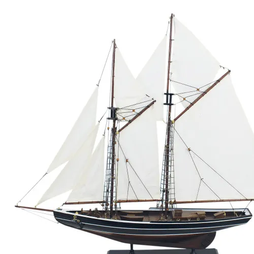 Detailansicht von Segel-Yacht - Bluenose