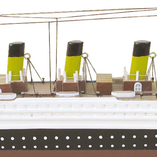 Schiffsmodell - Titanic – weitere Ansicht