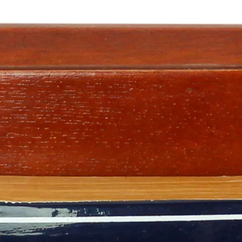 Endeavour-Halbrumpf auf Board – Detail der Oberfläche