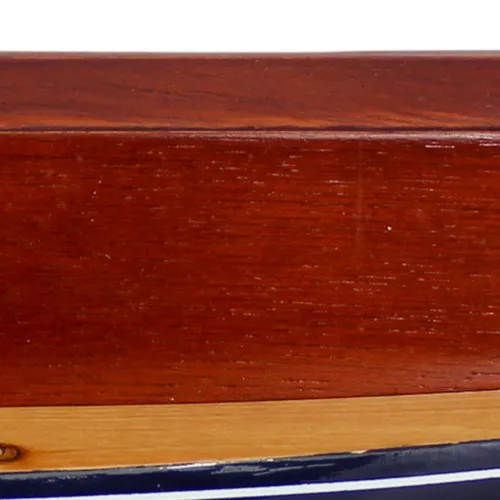 Endeavour-Halbrumpf auf Board – Detail der Oberfläche