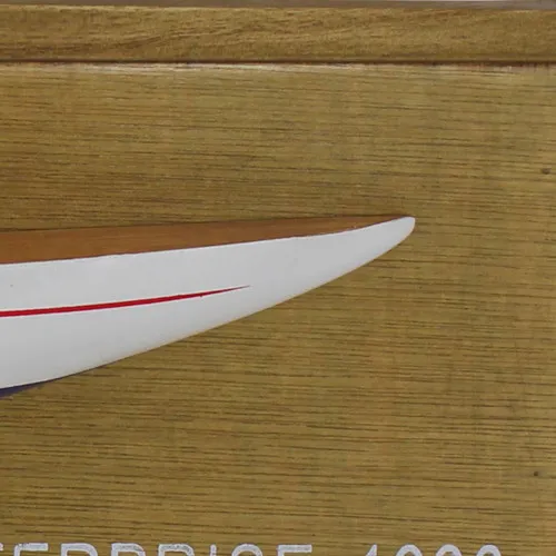 Enterprise-Halbrumpf auf Board in Nahaufnahme