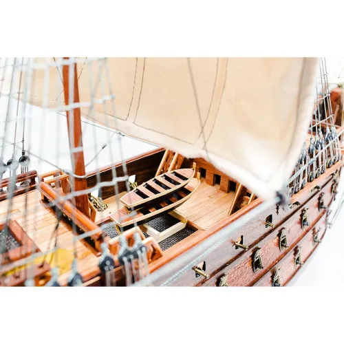 Kriegsschiff - Royal Louis – Detail der Oberfläche