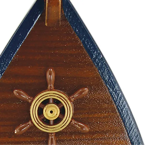 Schlüsselkasten mit Knoten in Bootsform – Detail der Oberfläche