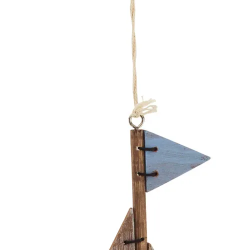Detailansicht von Windspiel - Boot