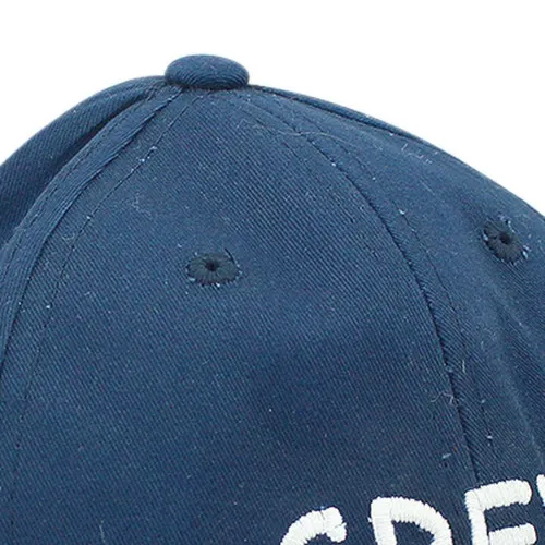 Cap - CREW – Detail der Oberfläche