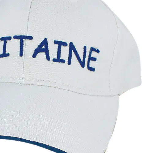 Cap - CAPITAINE in Nahaufnahme