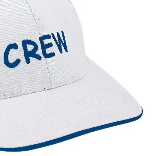 Cap - CREW in Nahaufnahme