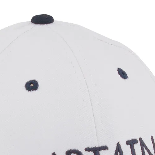 Cap - CAPTAIN – Detail der Oberfläche