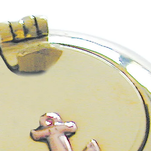 Klappaschenbecher – Detail der Oberfläche