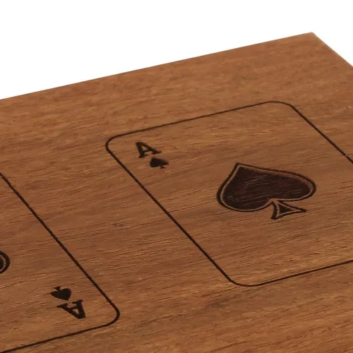 Spielkarten-Box – Detail der Oberfläche