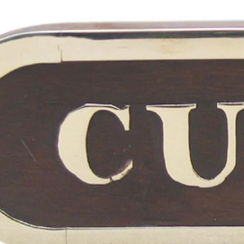 Detailansicht von Türschild CUISINE