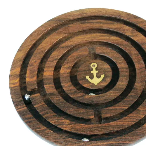 Detailansicht von Labyrinth-Spiel