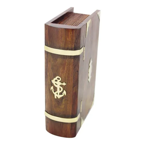 Detailansicht von Buch-Box mit eingebautem Schloss