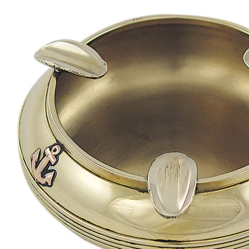 Detailansicht von Aschenbecher
