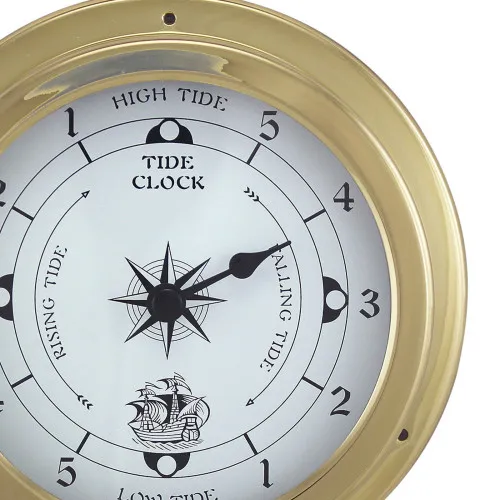 Tideuhr in Nahaufnahme