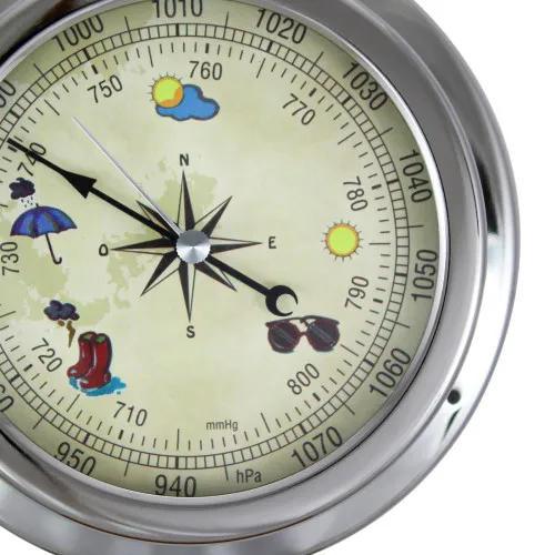 Barometer mit Design-Zifferblatt in Nahaufnahme