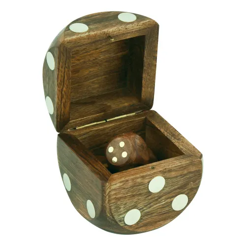 Detailansicht von Würfel-Box mit 6 Würfeln