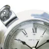 Uhr im Bullauge – Detail der Oberfläche