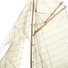 Halbrumpf-Segelyacht – weitere Ansicht