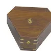 Detailansicht von Holzbox für Sextant 8202S