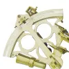 Detailansicht von Sextant mit Microeinstellung in Holzbox