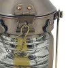 Ankerlampe mit Petroleumbrenner in Nahaufnahme
