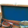 Schreibtisch-Set in der Box – Detail der Oberfläche