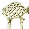 Detailansicht von Haken - Fisch