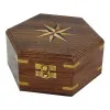 Holzbox mit Windrose-Inlay